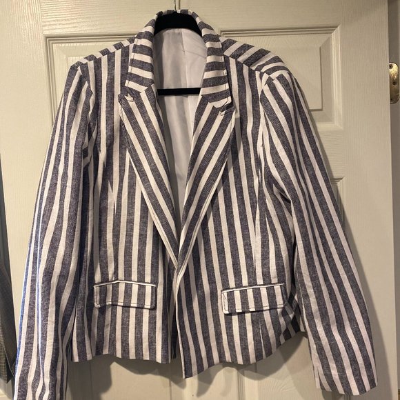 NWT LINEN-BLEND NAUTICAL STRIPE TIE-WAIST JACKET & HIGH-WAISTED SHORT - Picture 1 of 12